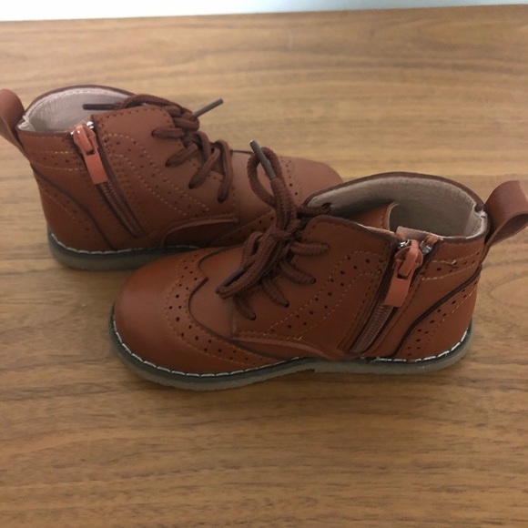 👧Girl or Boy Boots 👦 - Picture 7 of 7